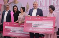 Garantizados tratamientos a mujeres con cáncer; Bedolla entrega mil 770 apoyos