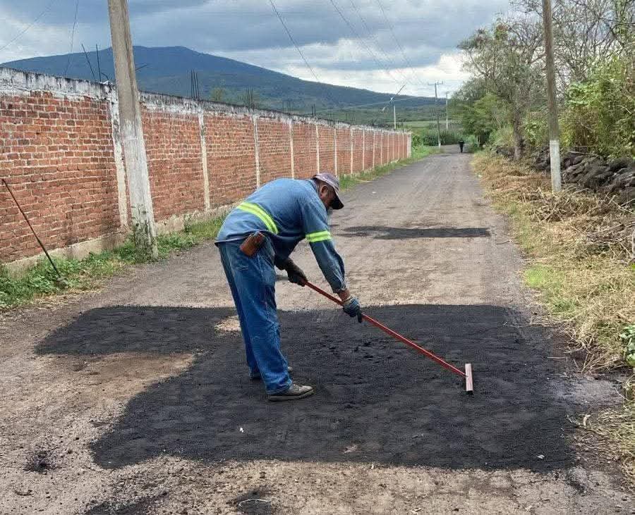 Gobierno de Zamora refuerza el Programa de Mantenimiento a Vialidades
