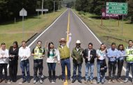 Inaugura Bedolla rehabilitación carretera para comunidades con autogobierno en la Meseta Purépecha