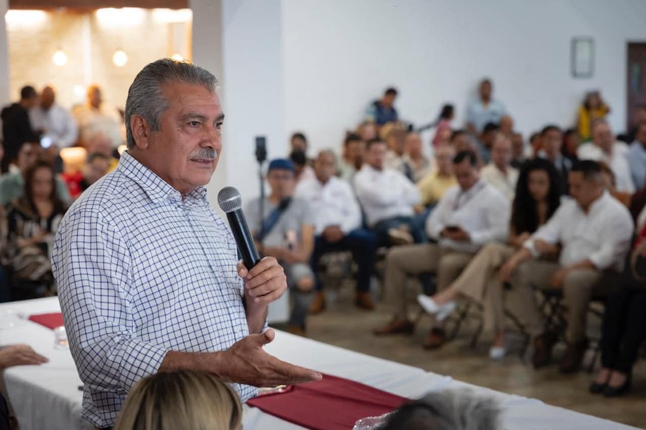 Morón rinde cuentas al occidente de Michoacán; destaca reformas constitucionales