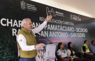 Más de 14 mil beneficiados en Charapan y Los Reyes con rehabilitación carretera: Bedolla