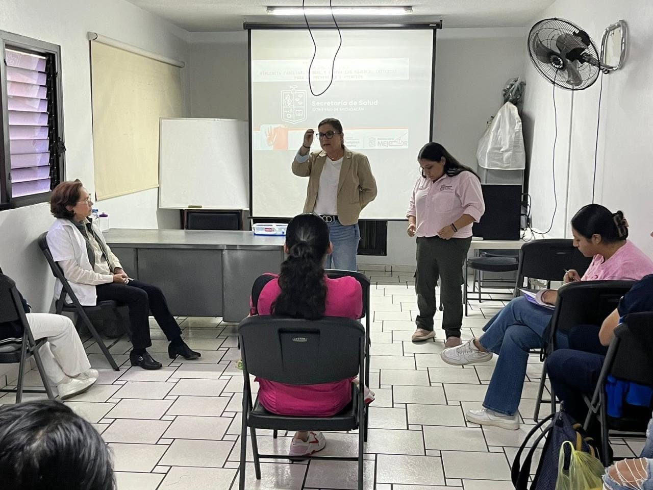 Capacitan a personal del Hospital Santa María y del Centro Penitenciario sobre la NOM-046