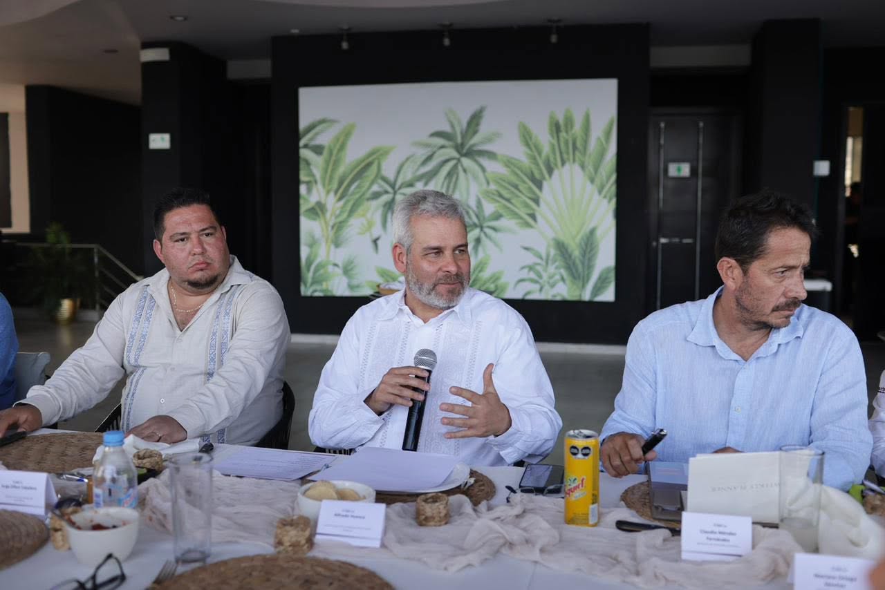 Sector empresarial y portuario de LC aportan propuestas para el Plan Michoacán