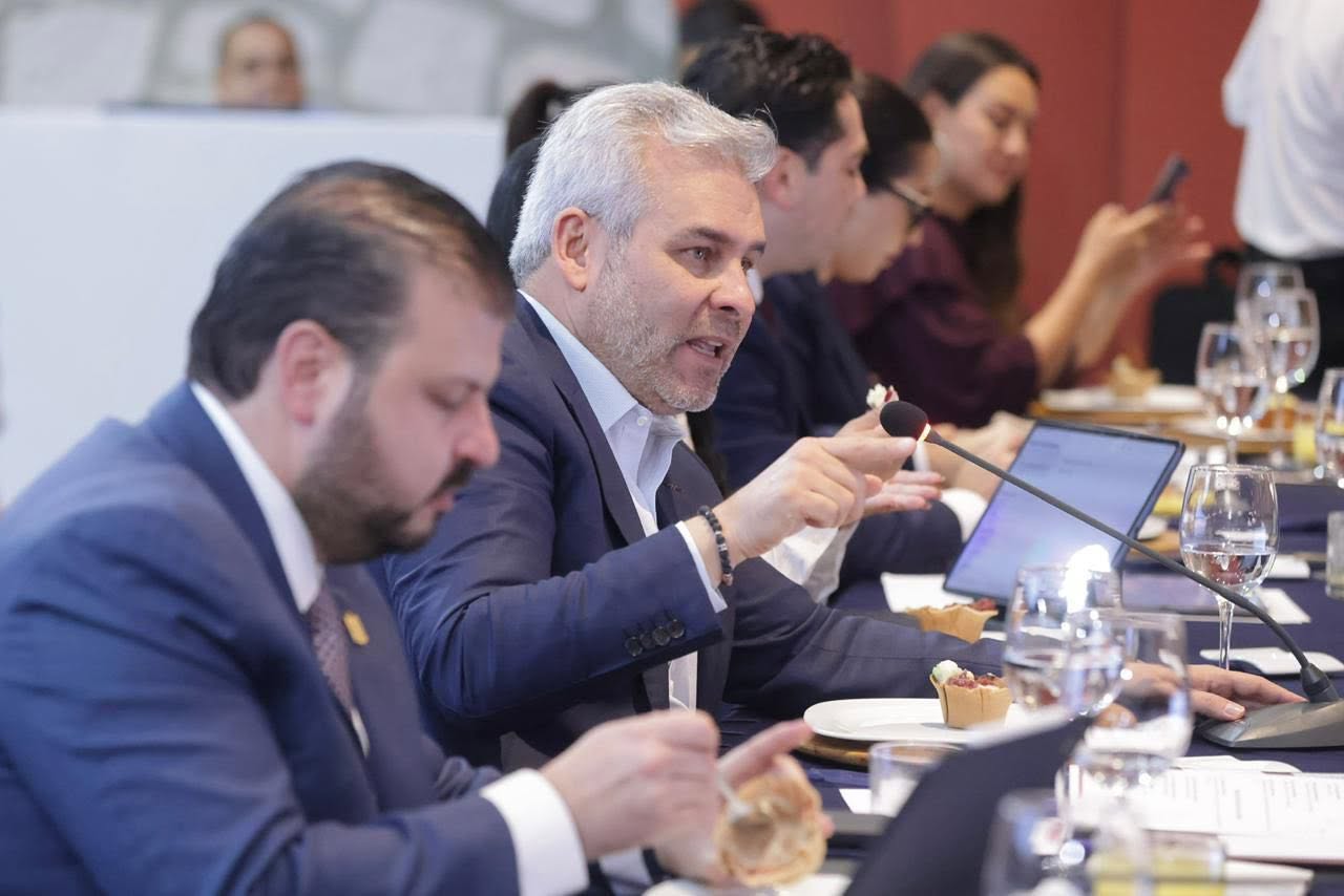 Alcaldes de Morena, PT y PVEM respaldan Plan Michoacán
