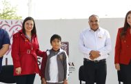 Entregan reconocimiento al niño Héctor Santiago por ganar concurso “CEIBAS de Colores” en Jacona