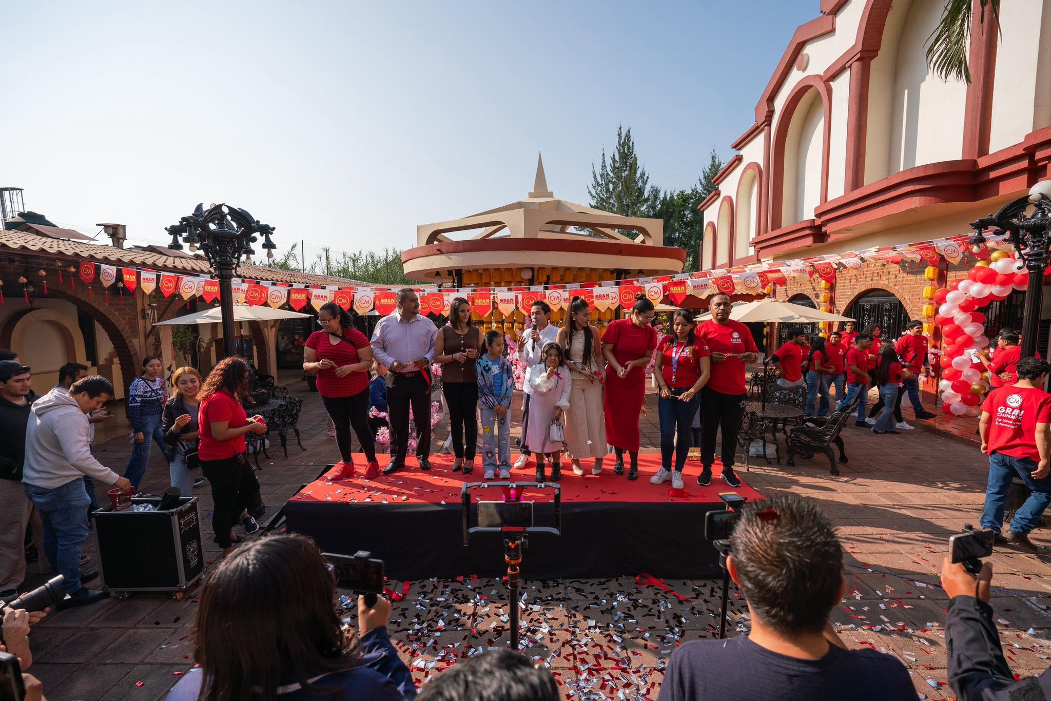 Rotundo éxito la apertura de Gran Chinamex Jacona.