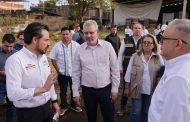 Bedolla y Zoé Robledo visitan predio para construcción de UMF en Nuevo Parangaricutiro
