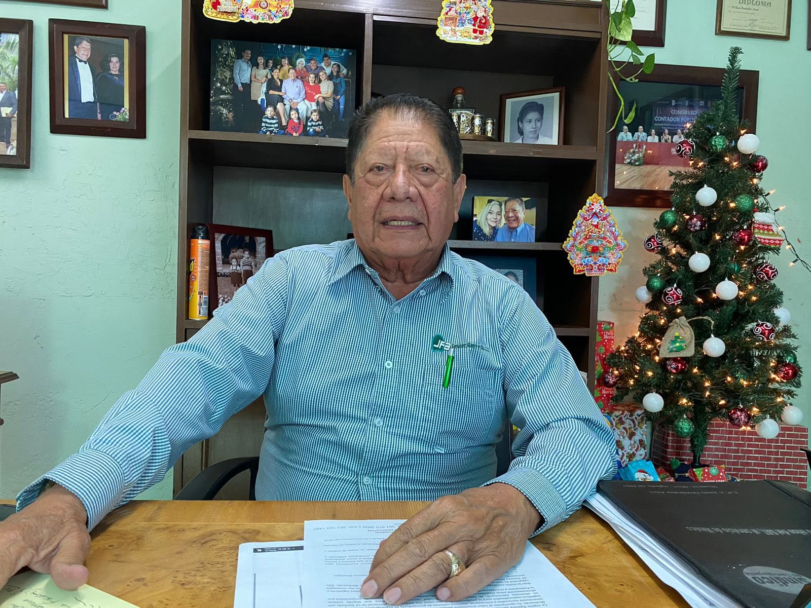 Acercan beneficios a empresarios con visita de la delegada de la Secretaria de Economía