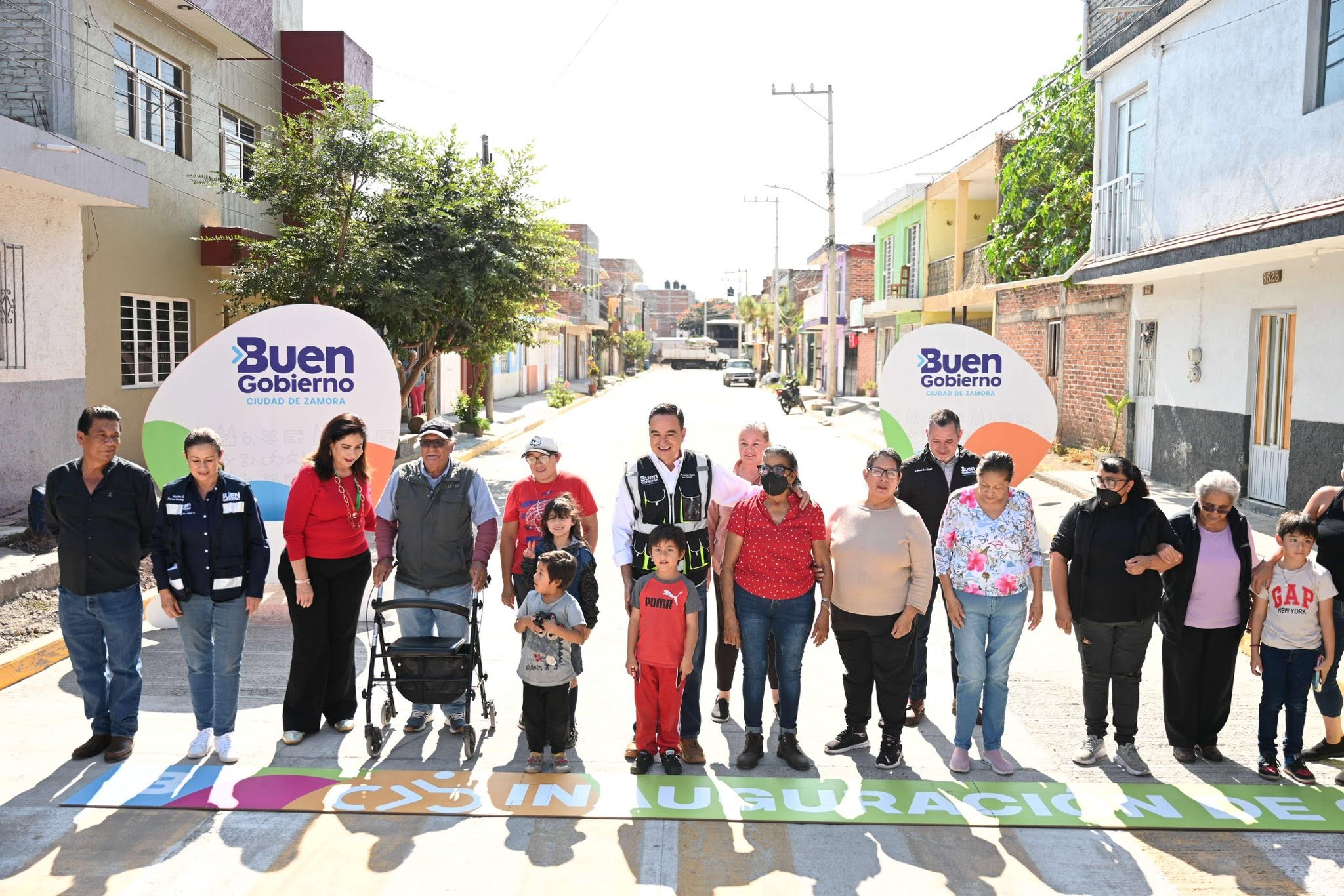 Refuerzan seguridad en Zamora con entrega de patrullas y equipo táctico a la Policía Municipal