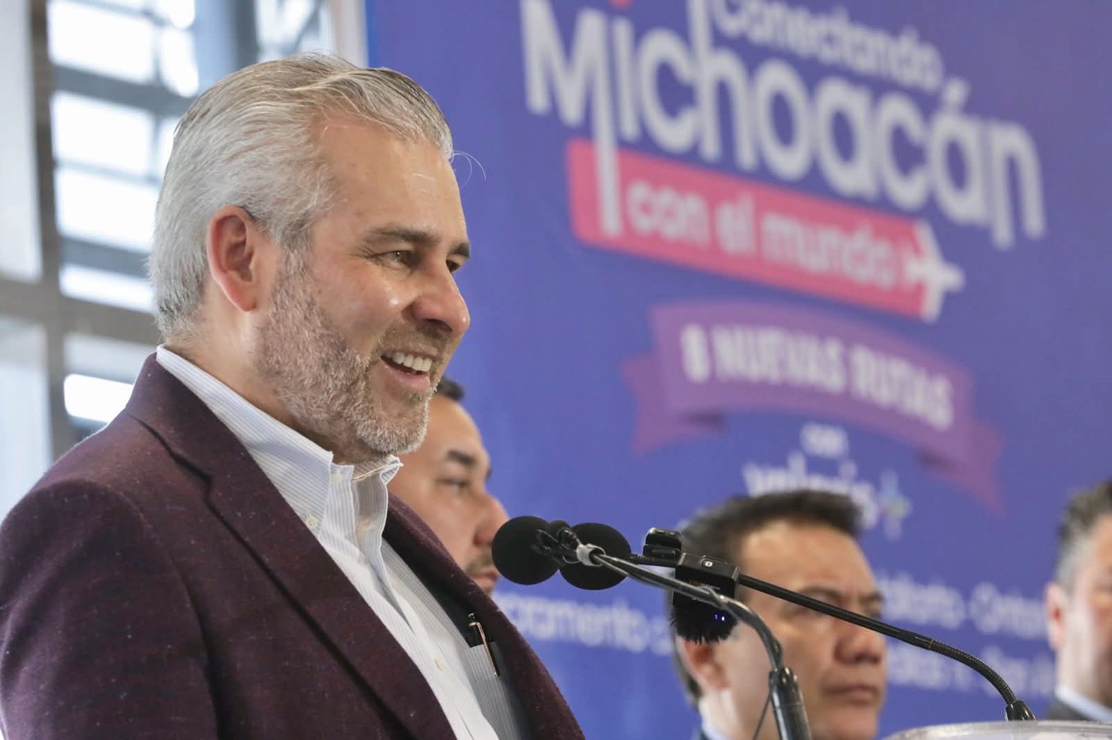 Michoacán alcanza cifra récord en 2025; más de 1.5 millones de turistas llegaron por aire: Bedolla