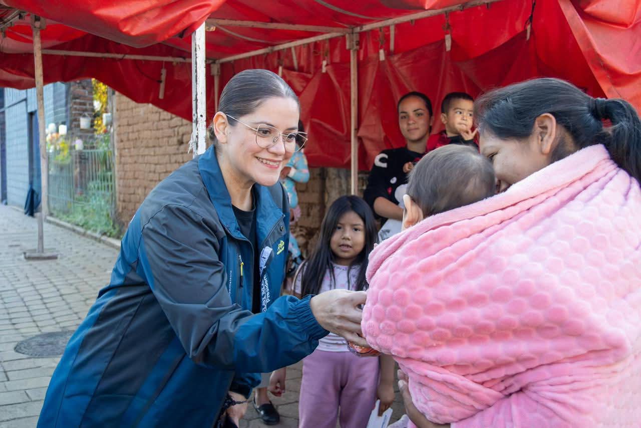 ENTREGA DIF TANGANCÍCUARO MÁS DE 3 MIL JUGUETES A NIÑAS Y NIÑOS DE LAS COMUNIDADES.