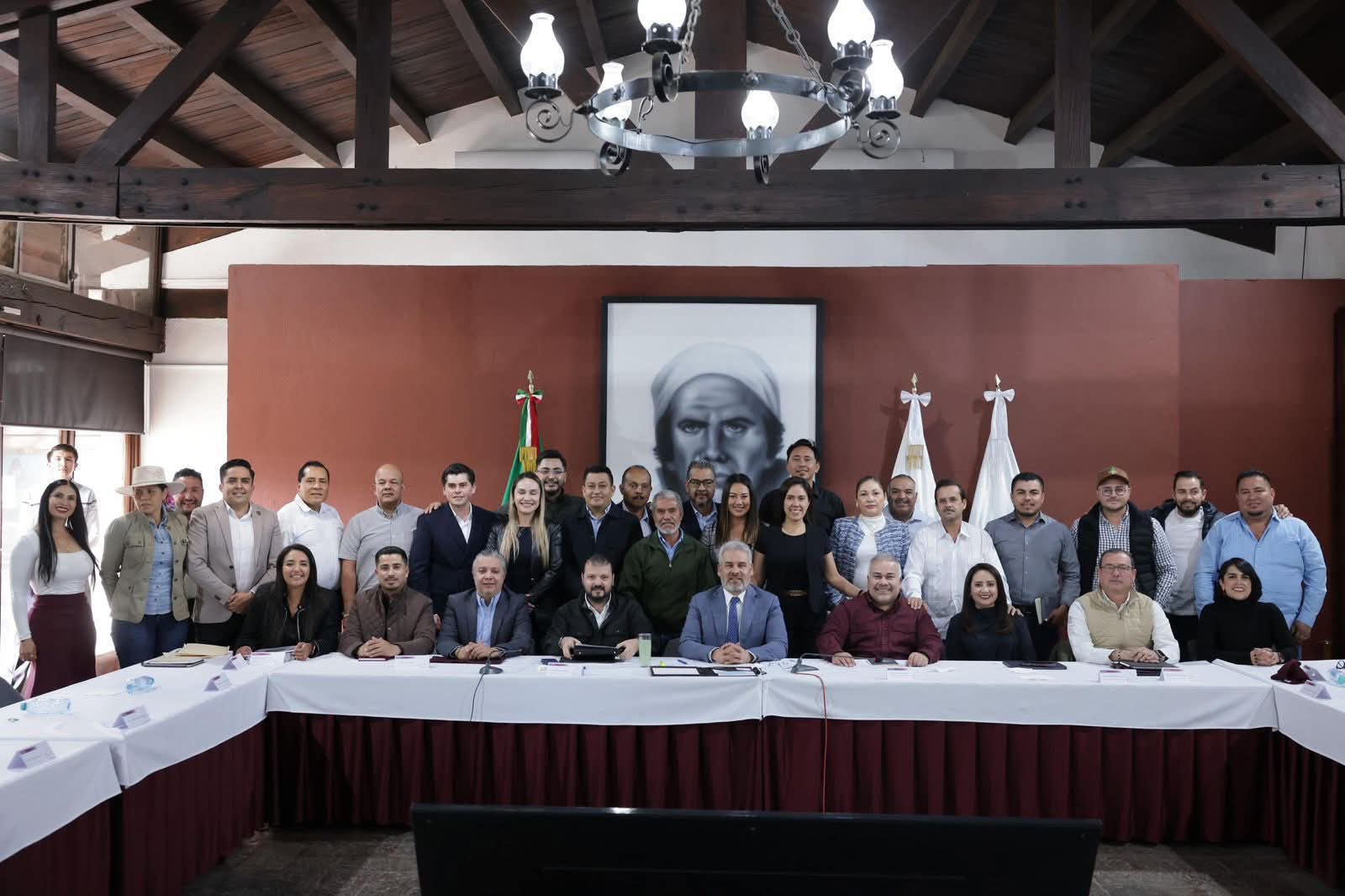 Bedolla y alcaldes de Morena refrendan alianza para el desarrollo de Michoacán