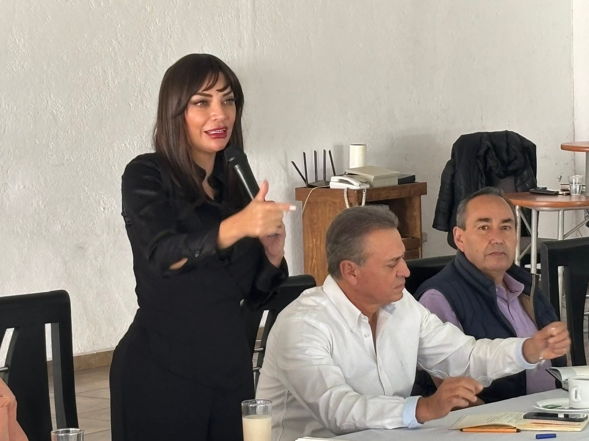 Los empresarios zamoranos no están solos: Omega Vázquez