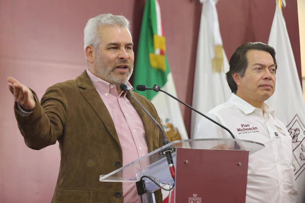 Michoacán garantiza educación con inversión federal de 4 mil 410 mdp en becas: Bedolla