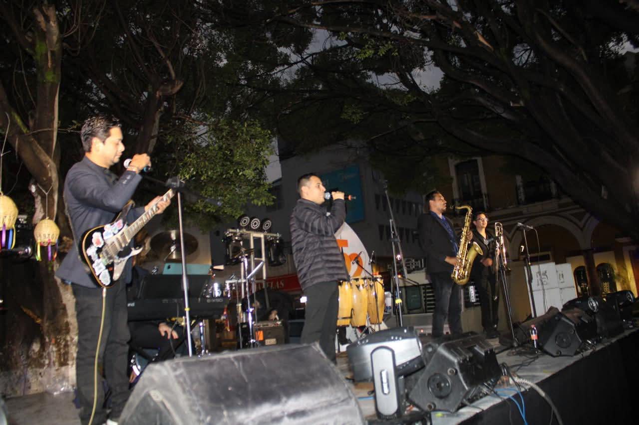 Ambiente de fiesta se vivió en Zamora con juegos tradicionales y música de Charanda Son en su 452 aniversario