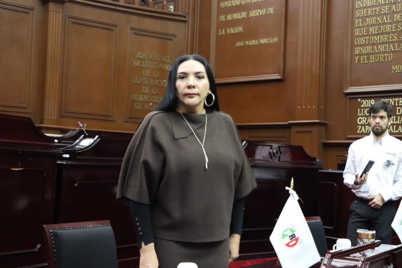 Adriana Campos Huirache llama a no normalizar la violencia y exige justicia por el homicidio de la familia de intérpretes de Lengua de Señas