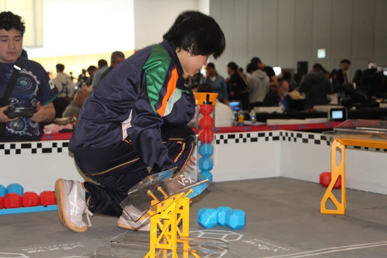 Cecytem asegura tres lugares para el Mundial de Robótica 2026