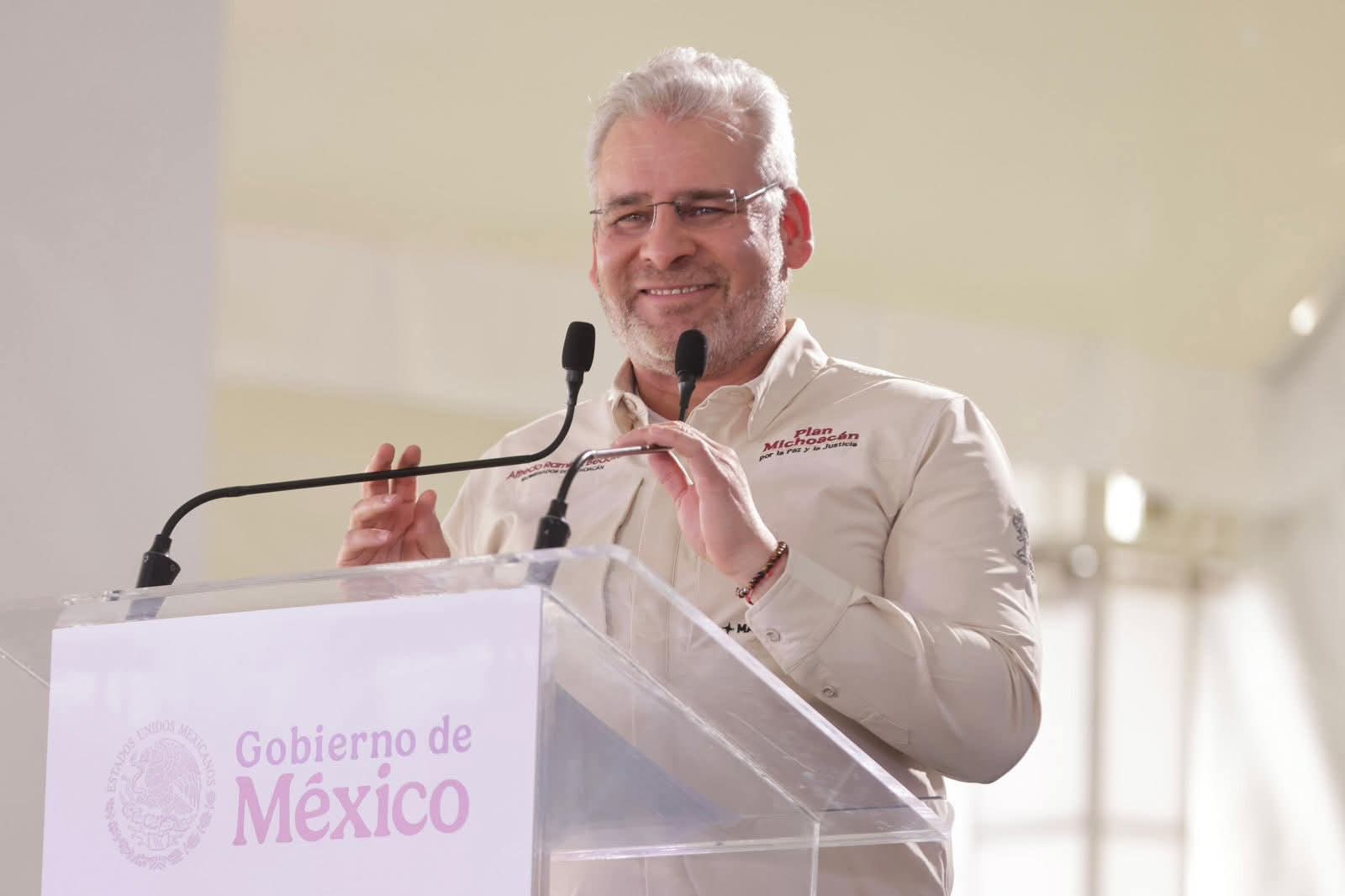 “Tenemos mucha presidenta”: Bedolla ratifica a Sheinbaum unidad en defensa de la soberanía