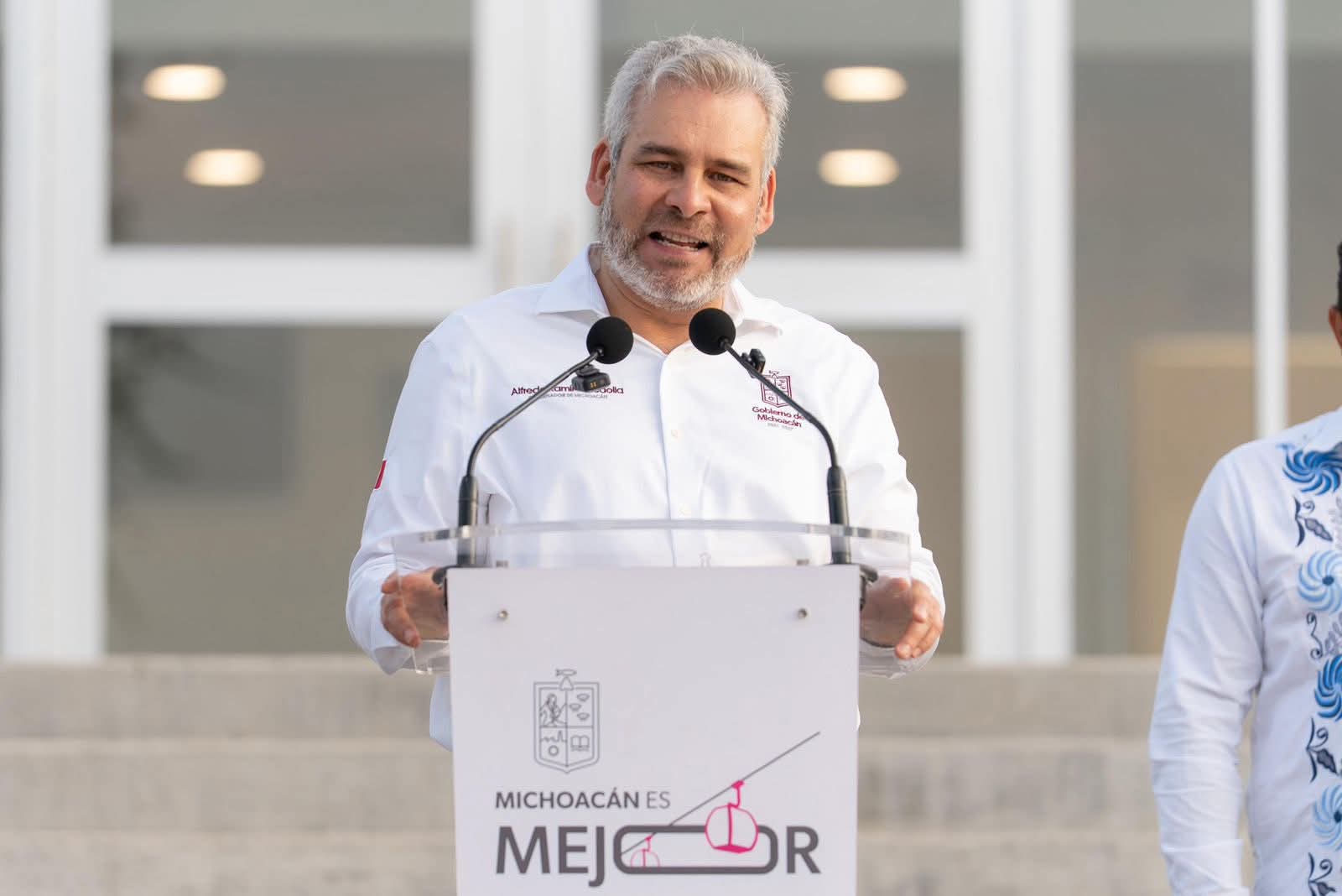 Michoacán cuenta con 771 mil vacunas disponibles contra el sarampión: Bedolla