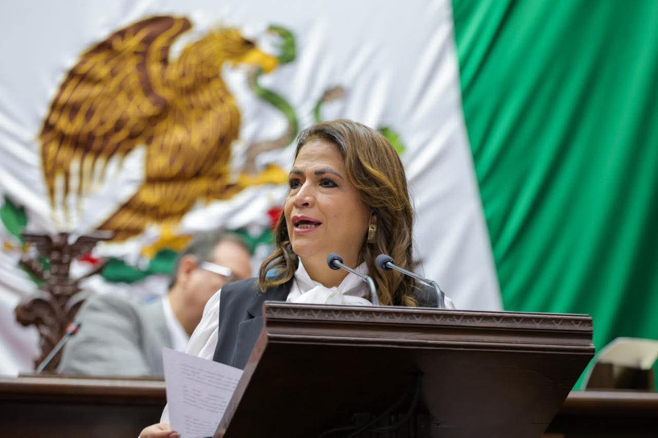 Fabiola Alanís propone actualizar la Ley garantizar transporte público seguro para las mujeres en Michoacán