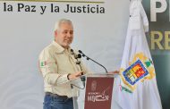 Inauguran Bedolla y Mario Delgado reconversión de telesecundaria a bachillerato, en Uruapan