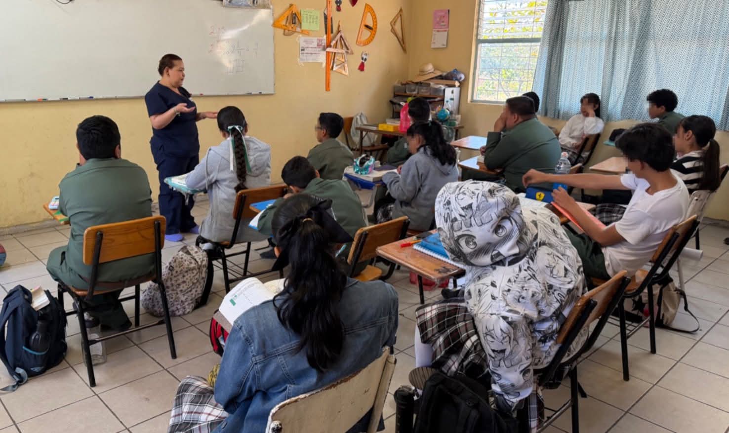 DIF Zamora impulsa prevención del embarazo adolescente en telesecundaria de Atacheo