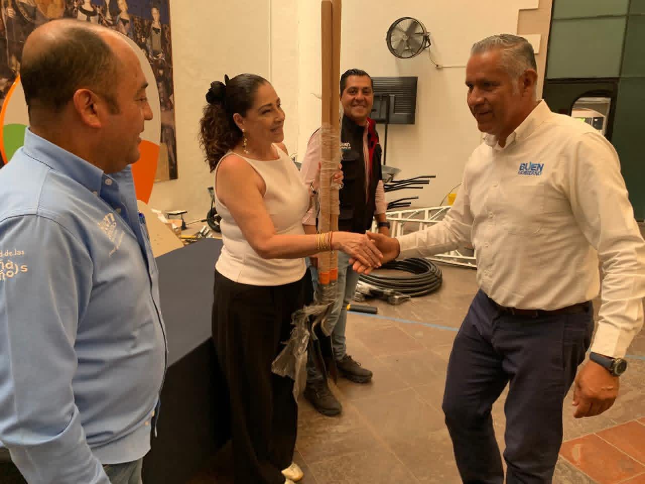 Refuerzan seguridad laboral con entrega de equipo a trabajadores municipales