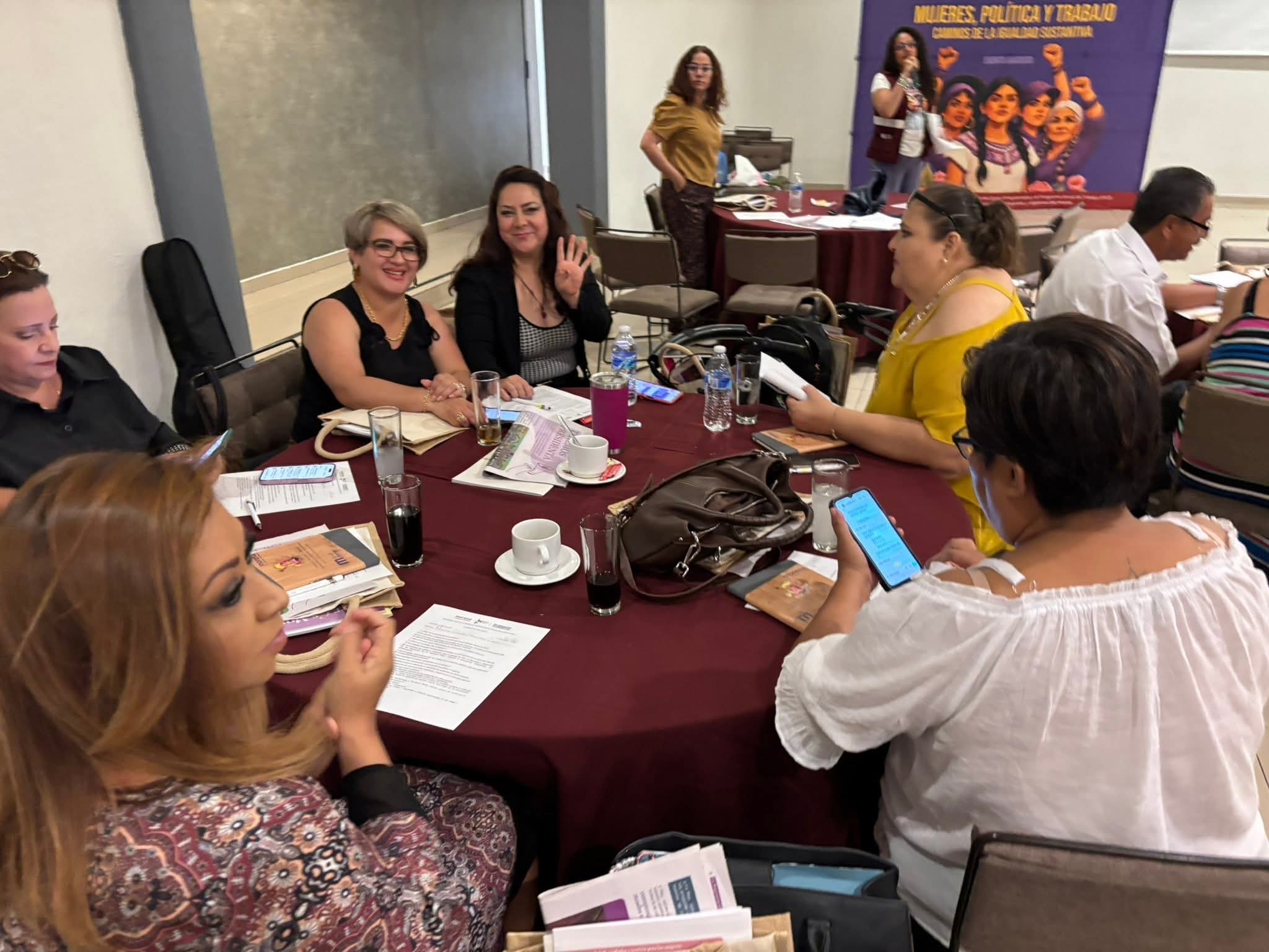 Morena impulsa capacitación y mayor presupuesto para liderazgo político de mujeres en Michoacán