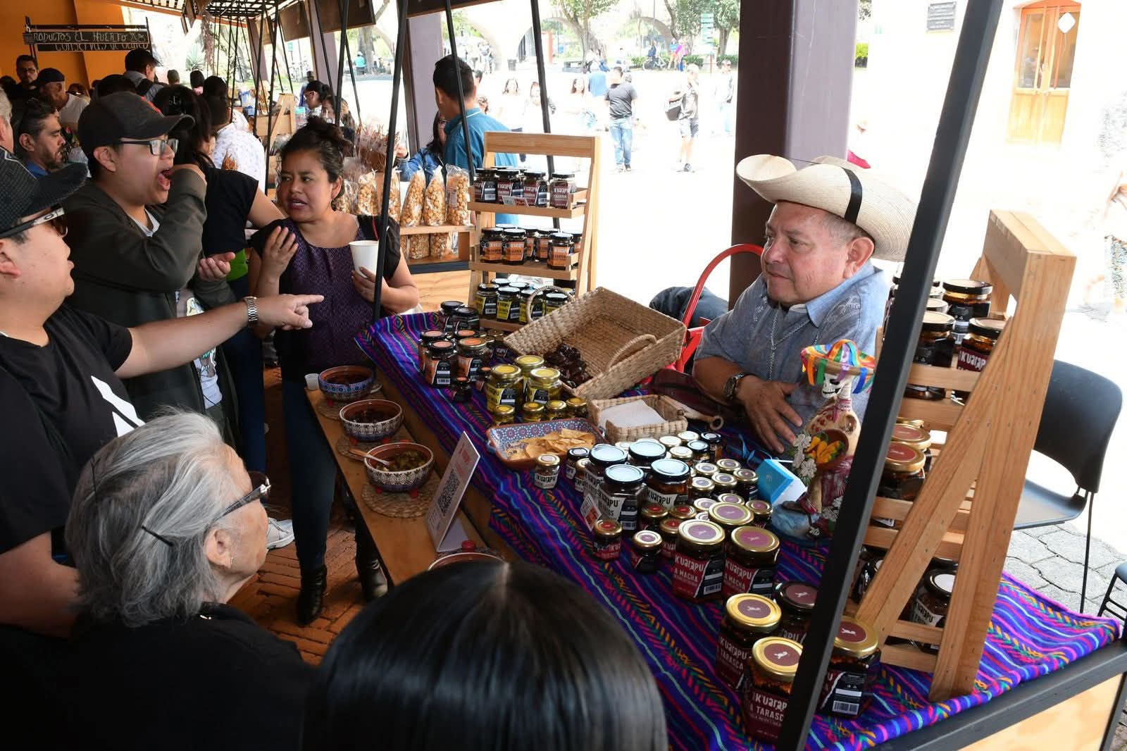 “Michoacán en Los Pinos” deja derrama superior a 1.7 mdp a productores: Sedeco