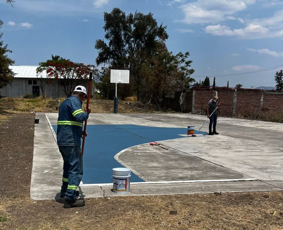 Rehabilitaron cancha deportiva en El Cerrito de Catipuato