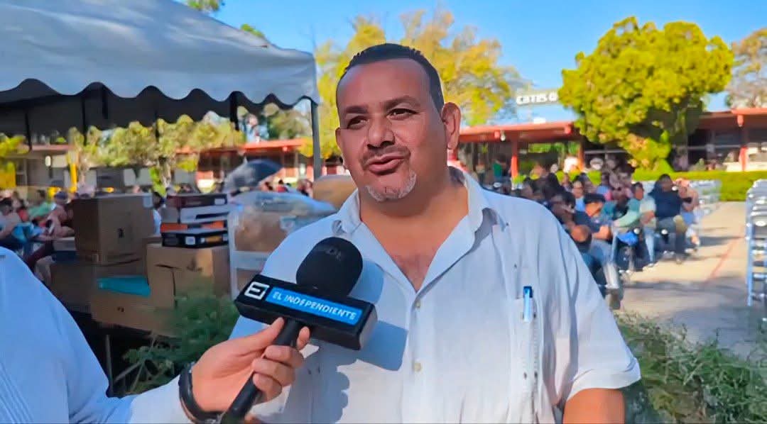 Entregan equipamiento por 1.5 mdp al CBTIS 52 del programa “La Escuela es Nuestra”