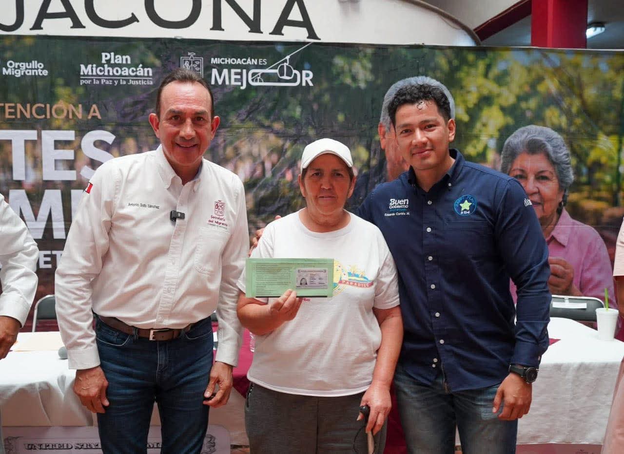 22 zamoranos acceden al programa REFAMI para reencuentro familiar