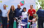 Miles de niños celebran su día en Jacona con festival encabezado por Isidoro Mosqueda