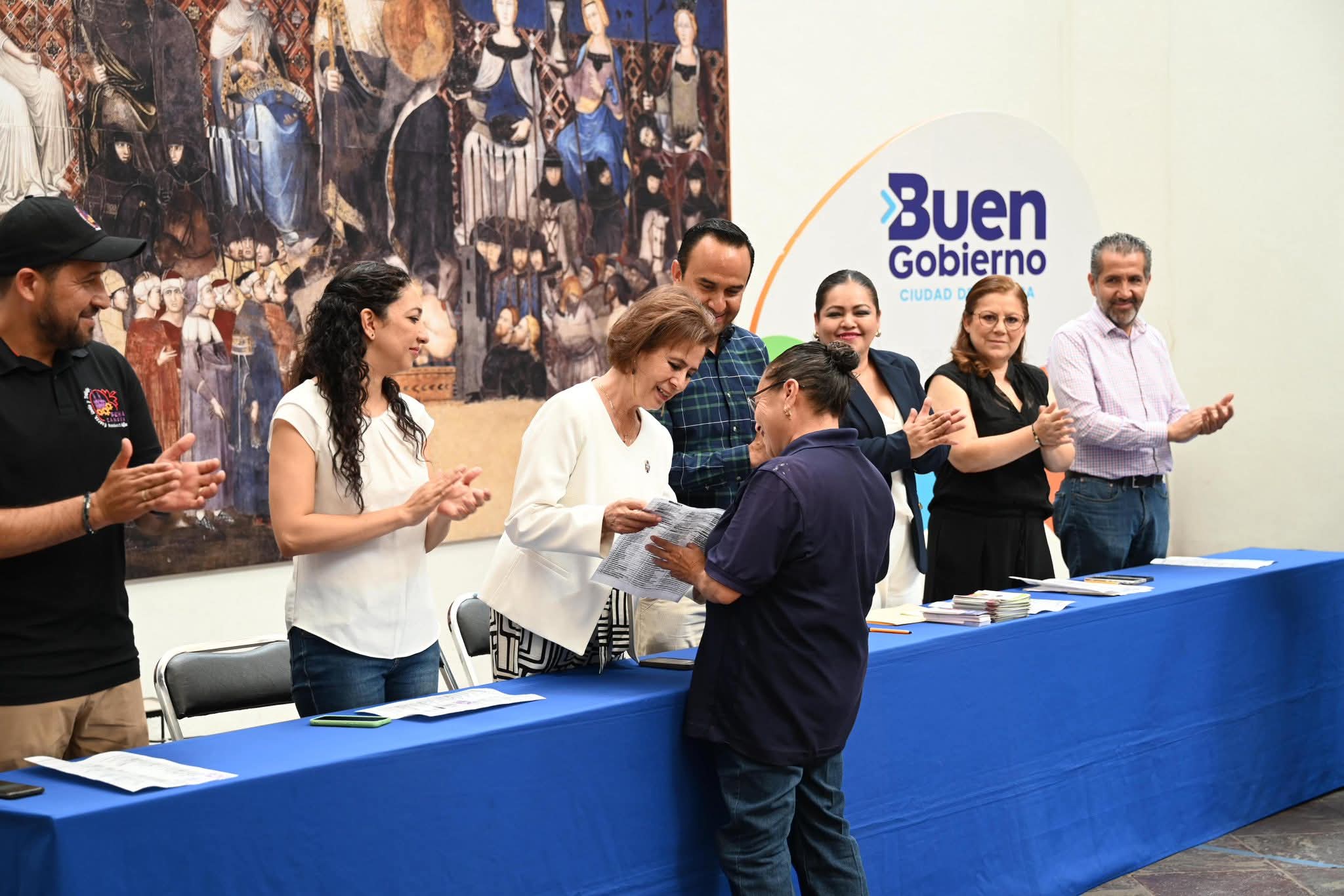 Entregaron 150 tarjetas Mujeres Orgullo en Zamora