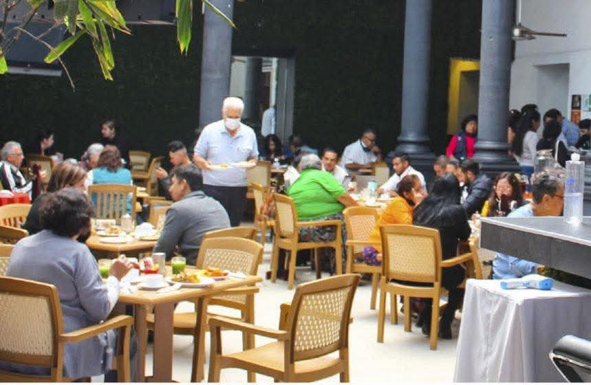 Esperan no se desanimen los comensales por los precios en los restauranteros