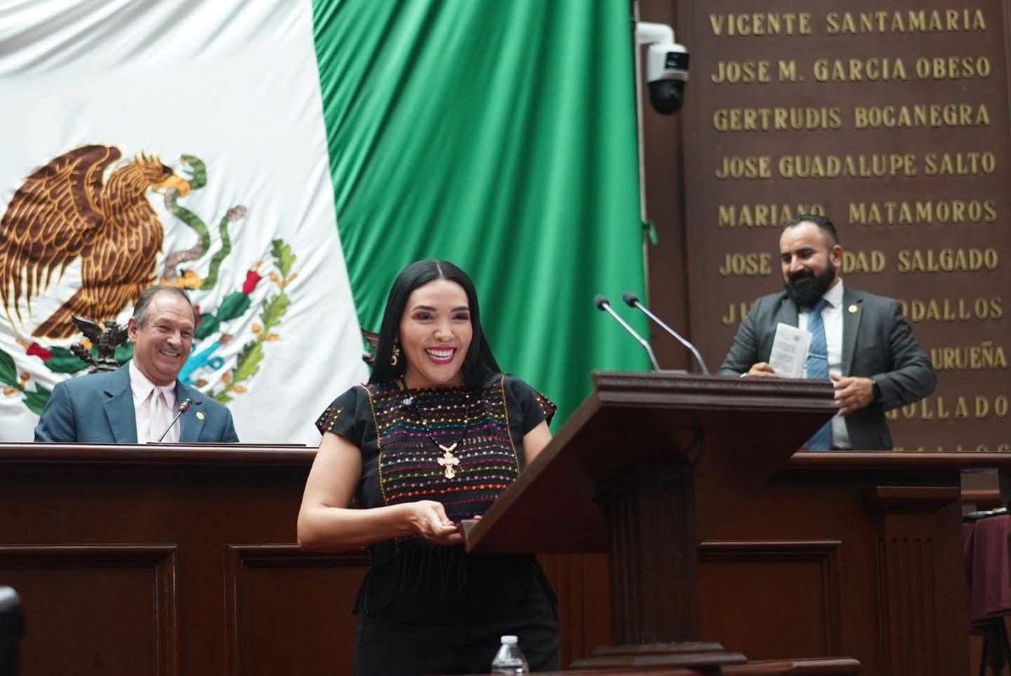 Congreso de Michoacán envía al Congreso de la Unión reforma de Adriana Campos Huirache contra explotación laboral y reclutamiento engañoso