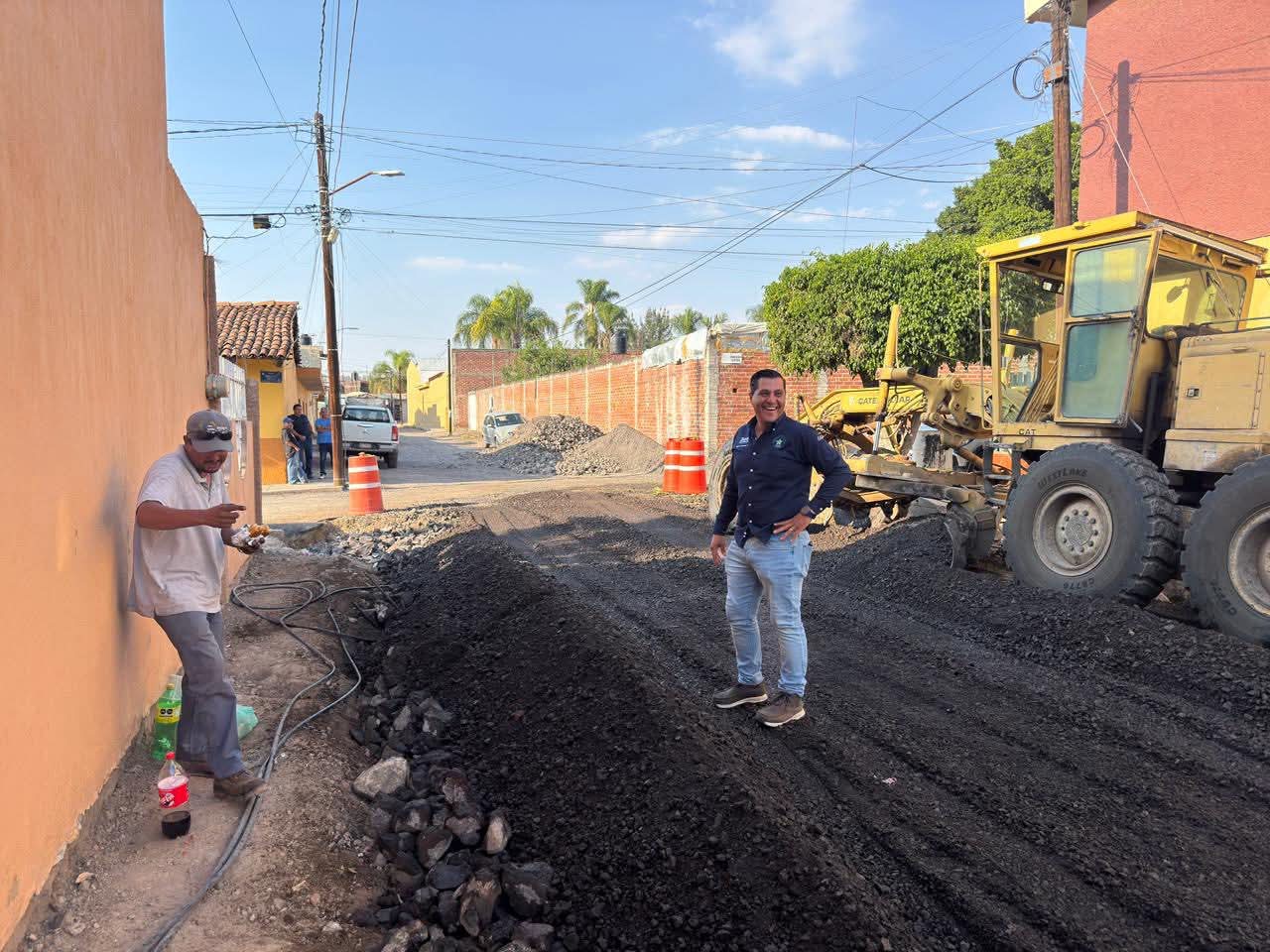 Buen Gobierno lleva 40% de avance en pavimentación de calle Hidalgo, en Chaparaco