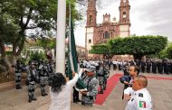 Realizaron izamiento de Bandera
