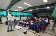 SAPAZ fortalece la cultura del agua entre estudiantes de Ario de Rayón