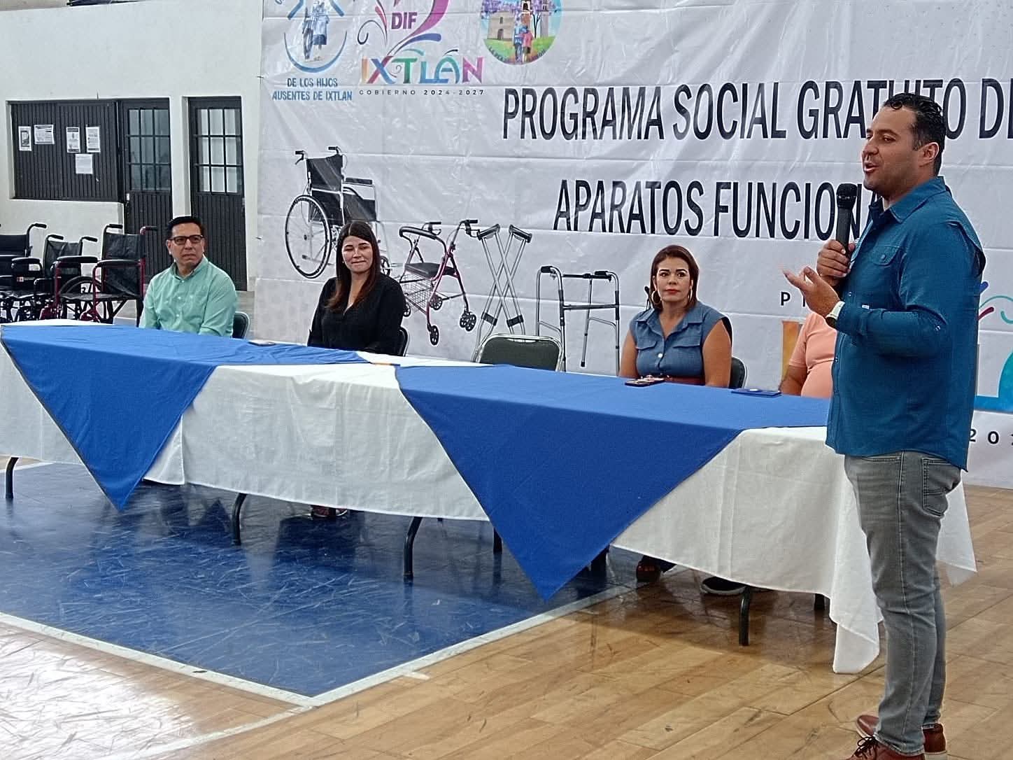 Entregan más de 100 aparatos funcionales en Ixtlán