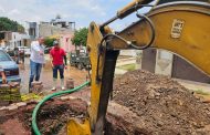 SAPAZ atiende fuga de agua en Monte Olivo