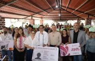 Con gran éxito se entregaron 15 visas a adultos mayores de Tangancícuaro por medio del programa REFAMI.
