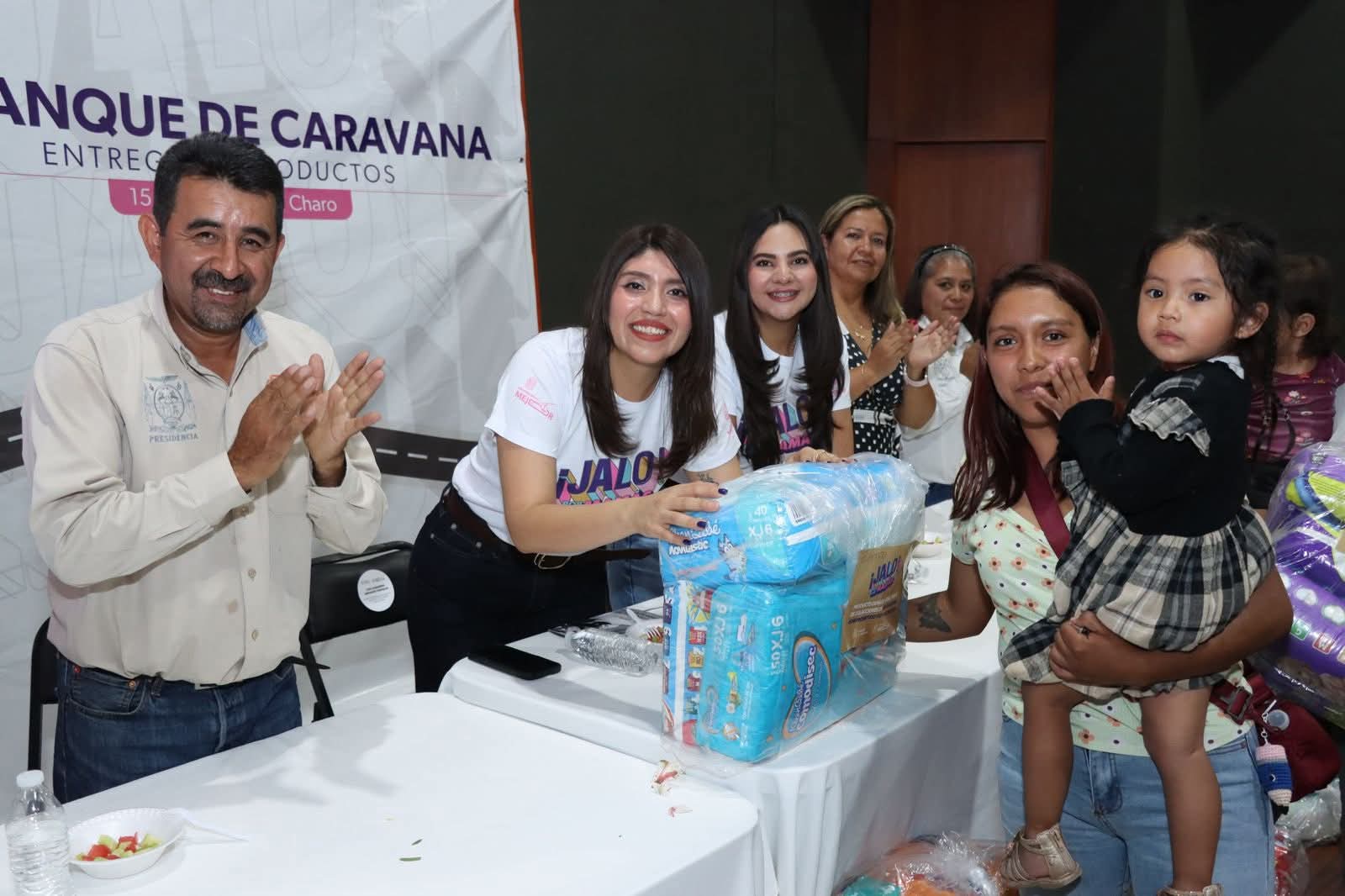Arranca en Charo la caravana Jalo por las Mamás con entrega de 36 mil pañales a madres autónomas