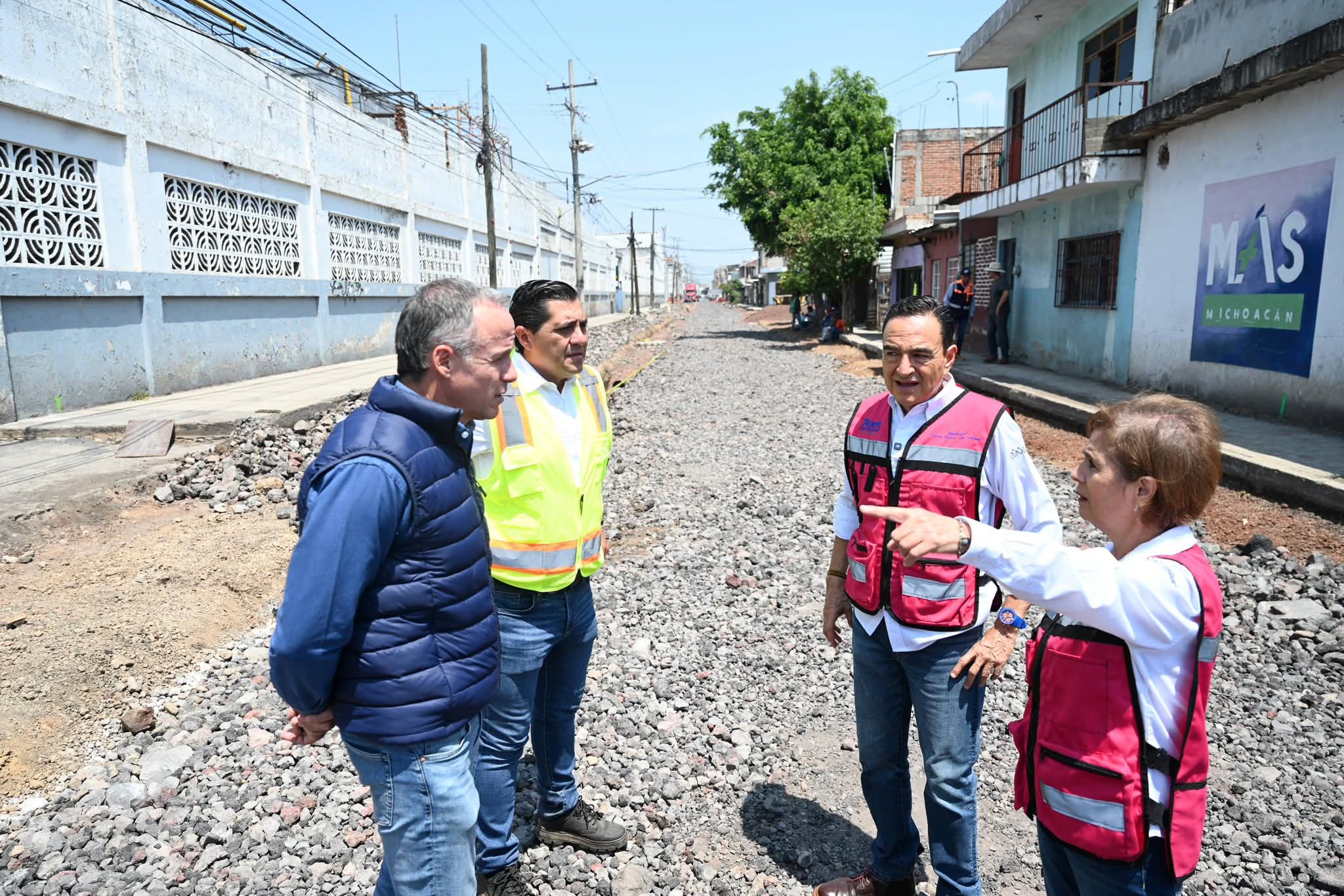 Carlos Soto supervisó obra integral en avenida Ferrocarril Poniente