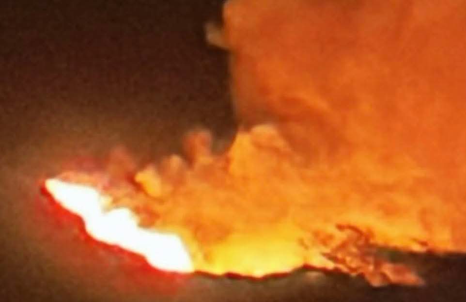 Protección Civil envío rápidamente unidades a controlar fuego en el Relleno Sanitario