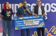 Arturo Hernández refrenda su compromiso con la inclusión y entrega donativo al Promotón