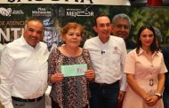 Entregan visas y apoyos a beneficiarios del programa REFAMI en Jacona