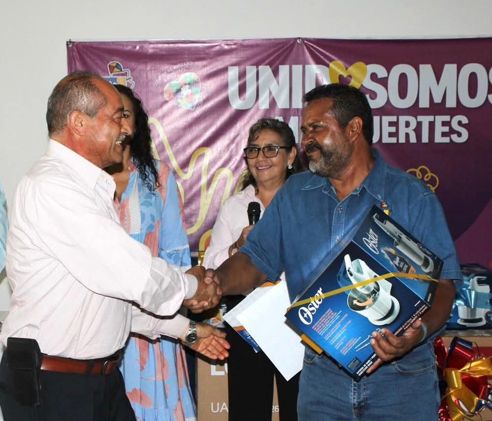 ENTREGAN PREMIOS A GANADORES DE LA TÓMBOLA PROMOTÓN 2026