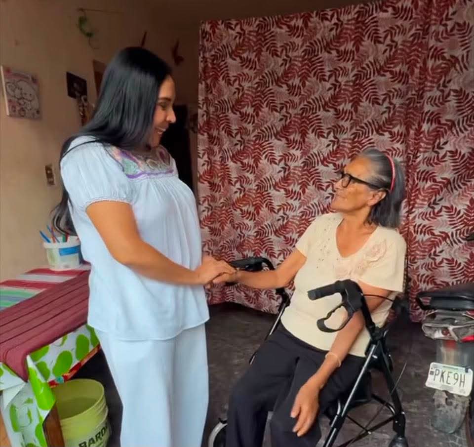 Adriana Campos Huirache mantiene cercanía con las familias de Jacona y fortalece acciones de apoyo social