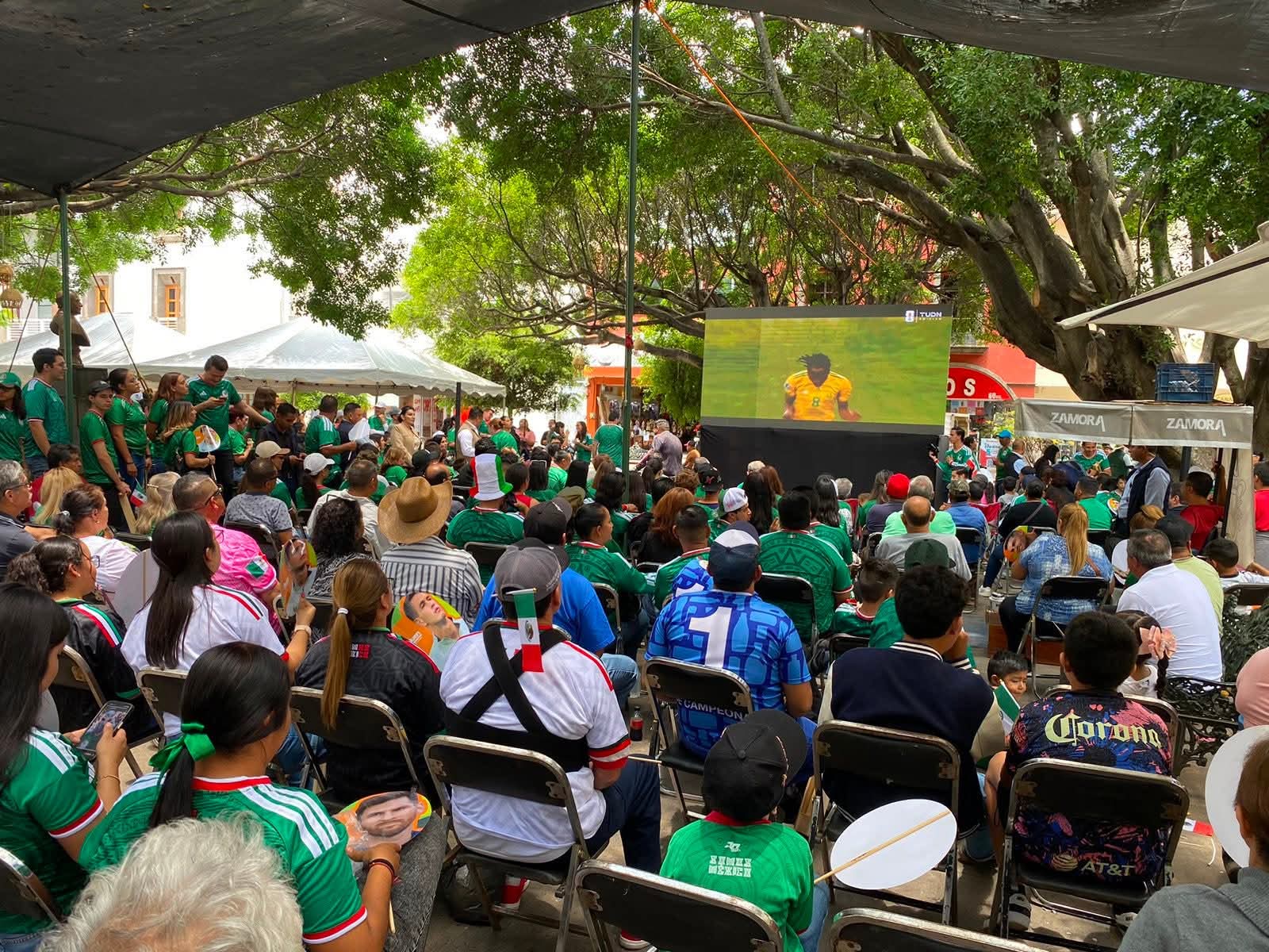 Continuarán transmisión de próximos partidos de México en plaza principal y la calzada